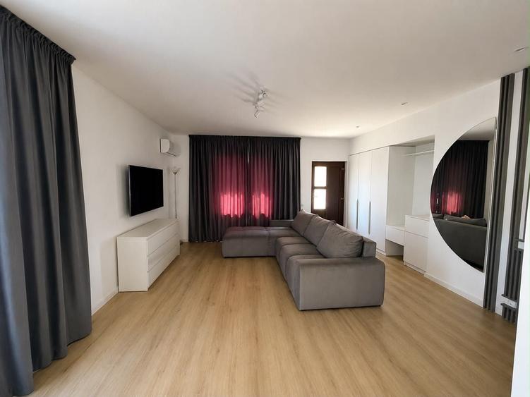 Casă cu 3 camere în Exterior Vest