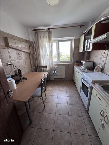 Apartament cu 2 camere semidecomandat în Apărătorii Patriei