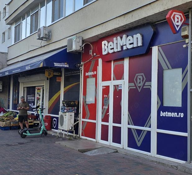 Spațiu comercial, de 35 mp, în Titan