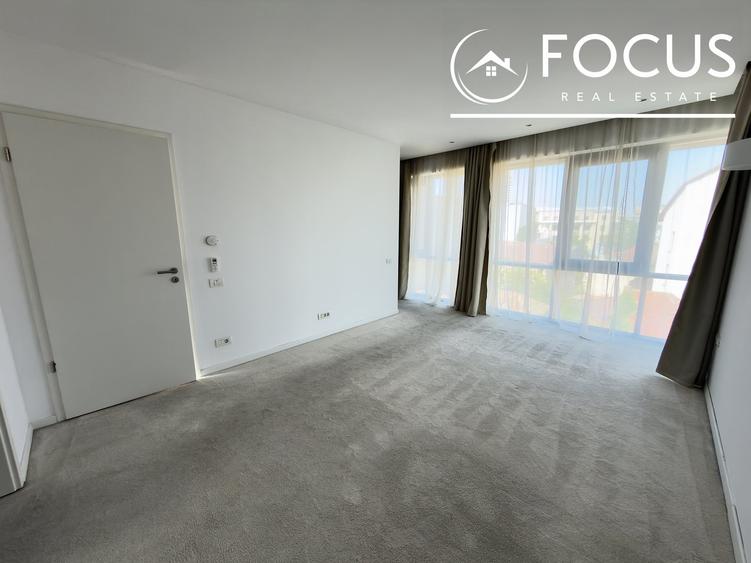 Apartament cu 3 camere decomandat în Universitate