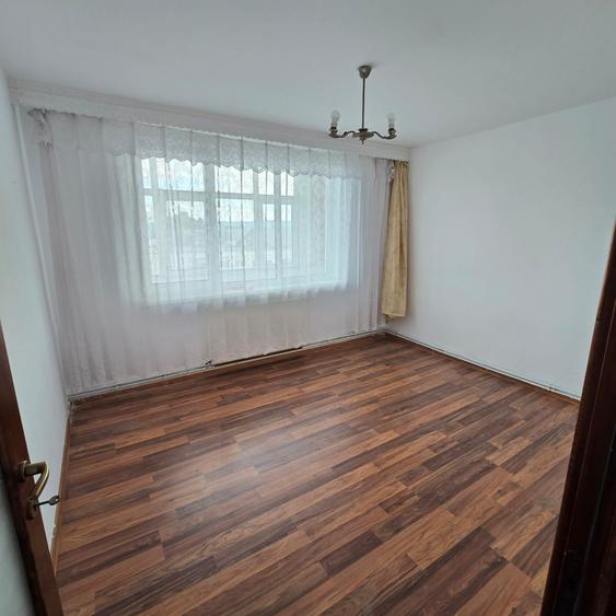 Apartament cu 2 camere decomandat, mobilat în Orizont