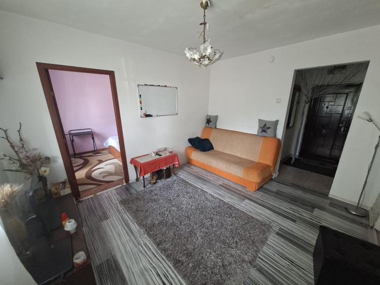 Apartament cu 2 camere nedecomandat în Alexandru cel Bun