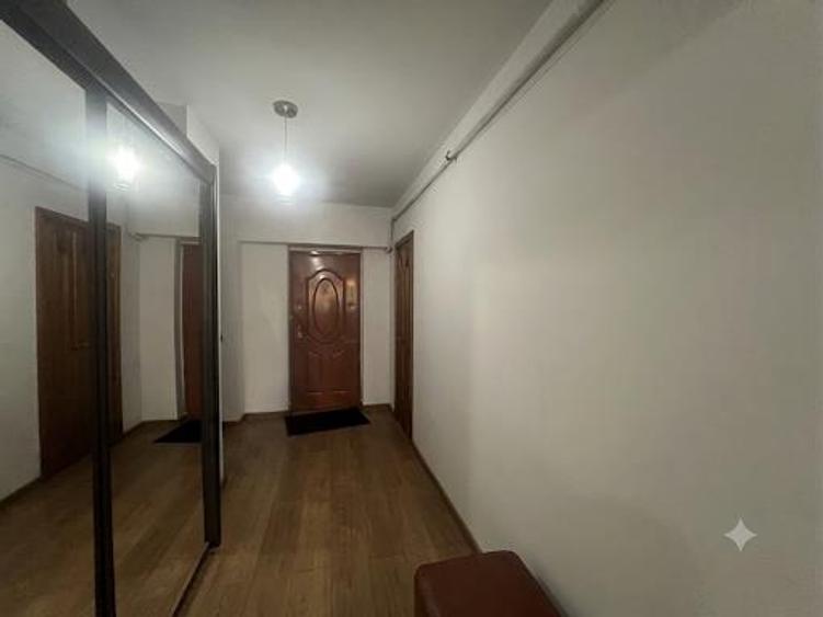 Apartament cu 2 camere nedecomandat, mobilat în Bucium