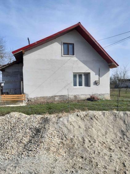 Casă cu 3 camere cu Teren 2877 Mp în Bethausen
