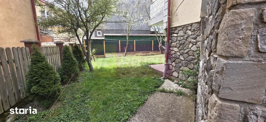 Casă cu Teren 500 Mp în Central