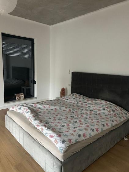Casă individuală cu 5 camere decomandat cu Canalizare în Biled