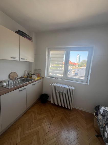 Casă cu 3 camere cu Canalizare în Capitale