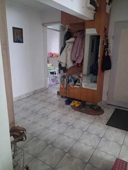 Apartament cu 4 camere decomandat, mobilat în Mărăști — fotografia 2