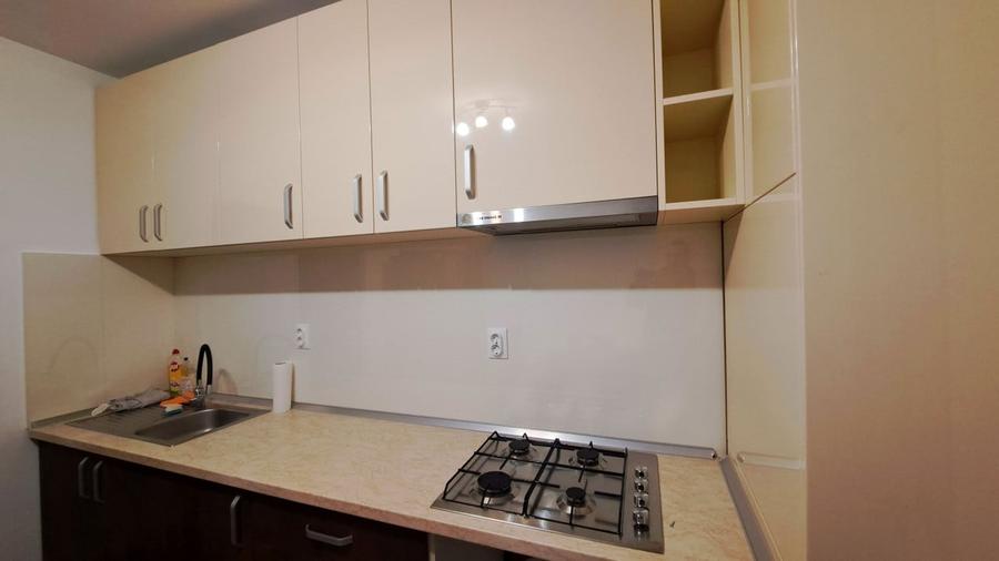 Apartament cu 3 camere decomandat, mobilat în Florești — fotografia 1