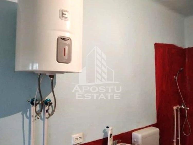 Casă individuală cu 5 camere cu Canalizare în Covăsinț