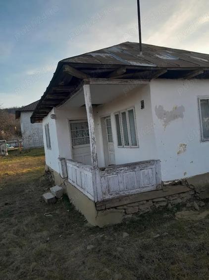 Casă cu Teren 480 Mp în Gura Caliței