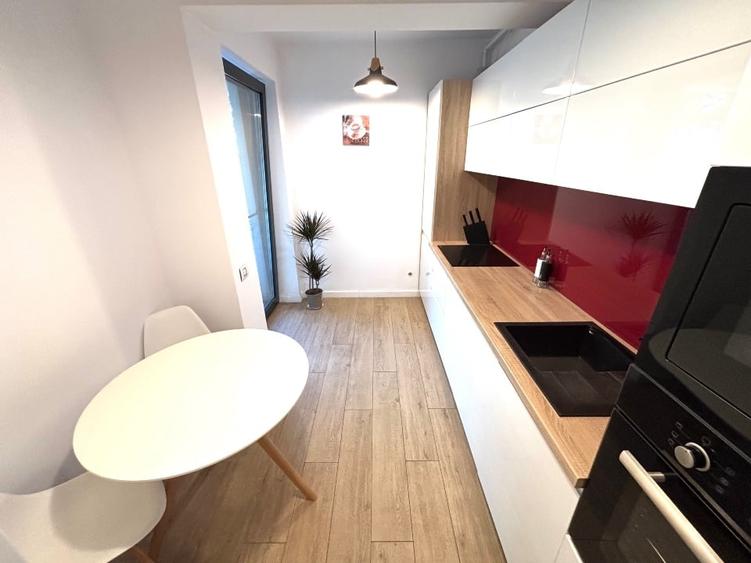 Apartament cu 3 camere decomandat în Băneasa