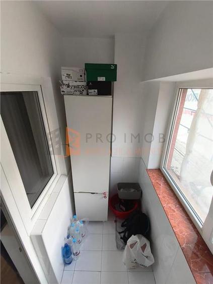 Apartament cu 3 camere decomandat, mobilat în Unirii Nord