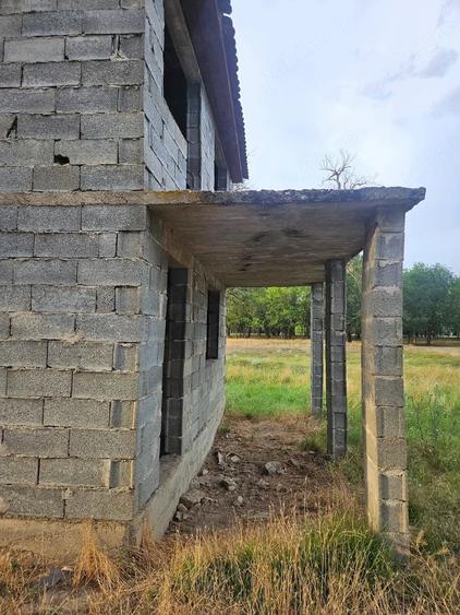 Casă cu Teren 150 Mp în Periam
