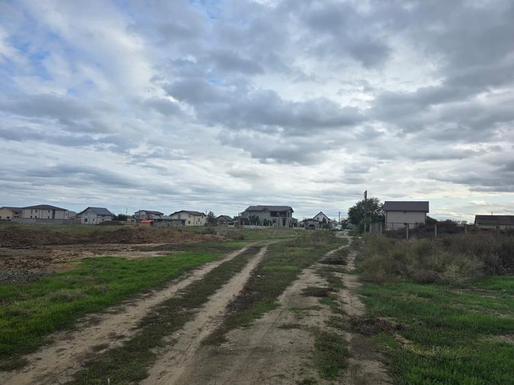 Teren Construcții extravilan de 20000 mp, în Exterior Est