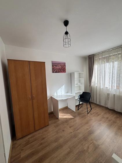 Apartament cu 3 camere decomandat în Semicentral