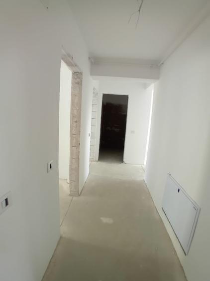 Apartament cu 2 camere decomandat în Berceni