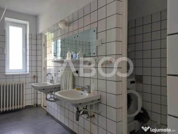 Spațiu comercial, de 673 mp, în Central