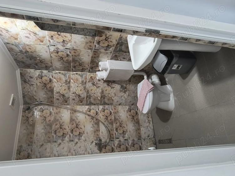 Casă cu 6 camere cu Teren 890 Mp în Cerdac
