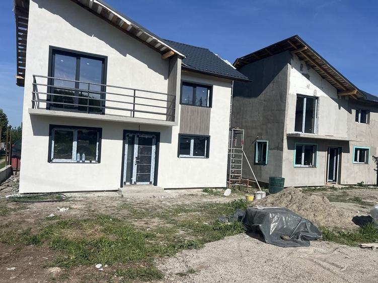 Casă cu 3 camere cu Teren 550 Mp în Hemeiuș
