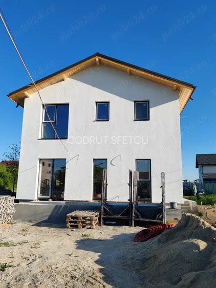 Casa de vanzare in Sabareni