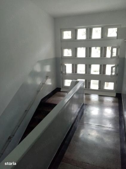 Garsoniera de Vanzare in zona pajura sec.1 mobilata, Pajura, 17 mp - 2