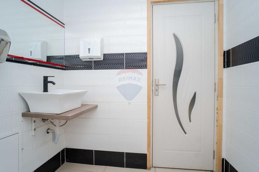 CLADIRE COMERCIALA CU SPATII OPEN SPACE - 16