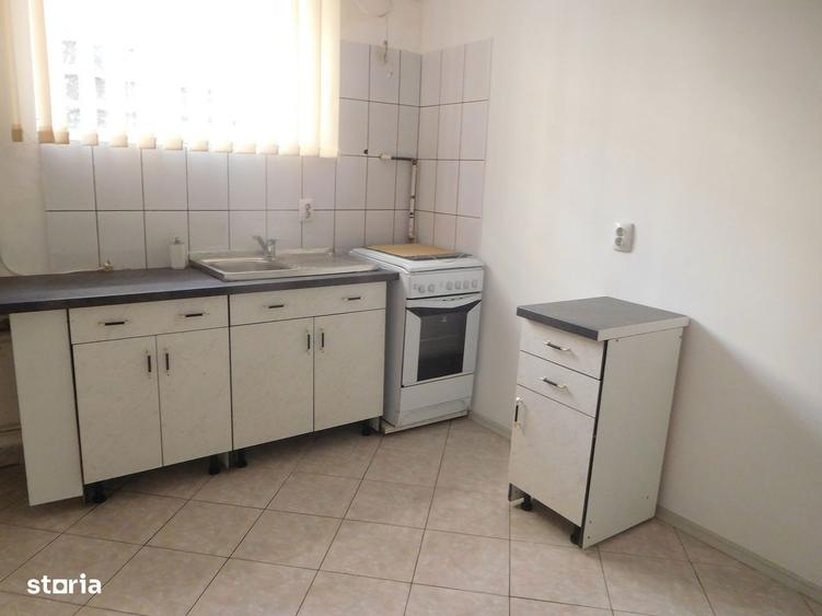 apartament in casa, zona centrala - 1