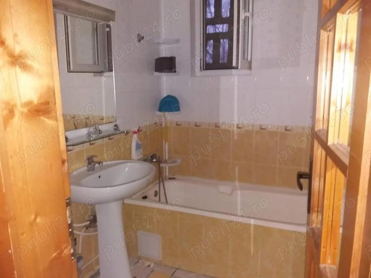 Proprietar, ofer spre inchiriere apart 2 camere semidecomandat, conf 1, et 2, central, 350 euro - 4