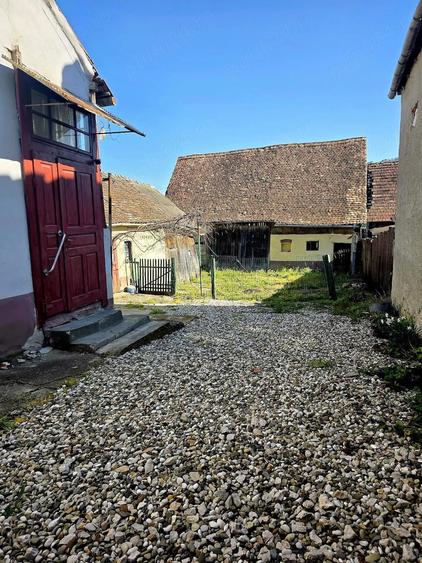 Casa de vanzare in Jibert (Bra?ov) Pe traseul Via Transilvanica! Ideala pentru locuit sau pensiune - 1