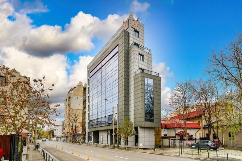 Spațiu de inchiriat pentru birouri in cladirea Dacia Business Center - Moșilor - 13