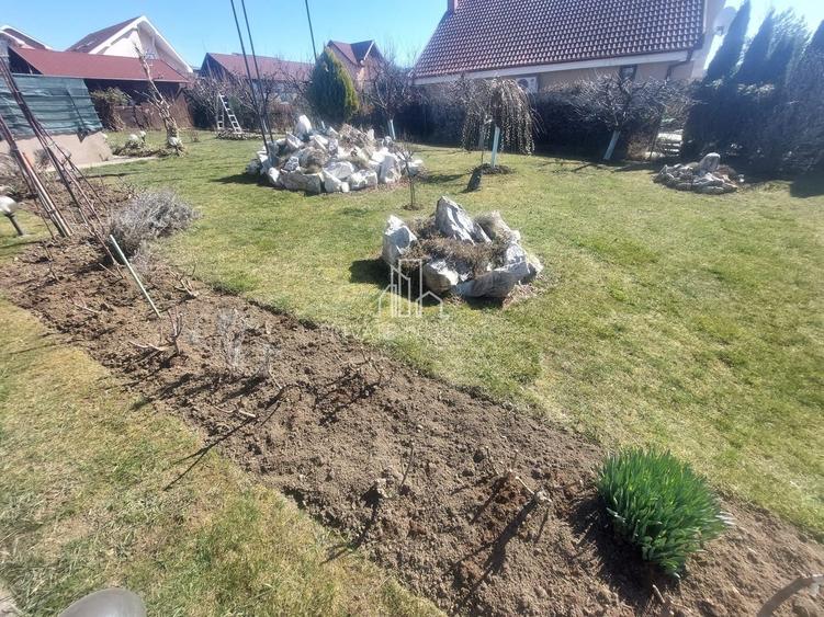 Casa De Vanzare, 700 Mp Teren, Cartier Orizont , Livezeni - 13