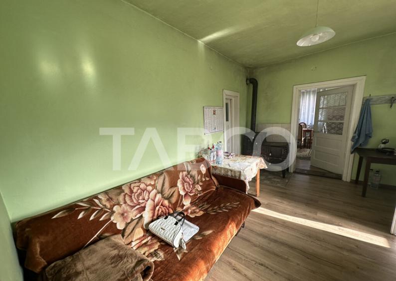 Casa de vanzare 2 camere 75mpu teren liber 982 mp anexe Sat - 15