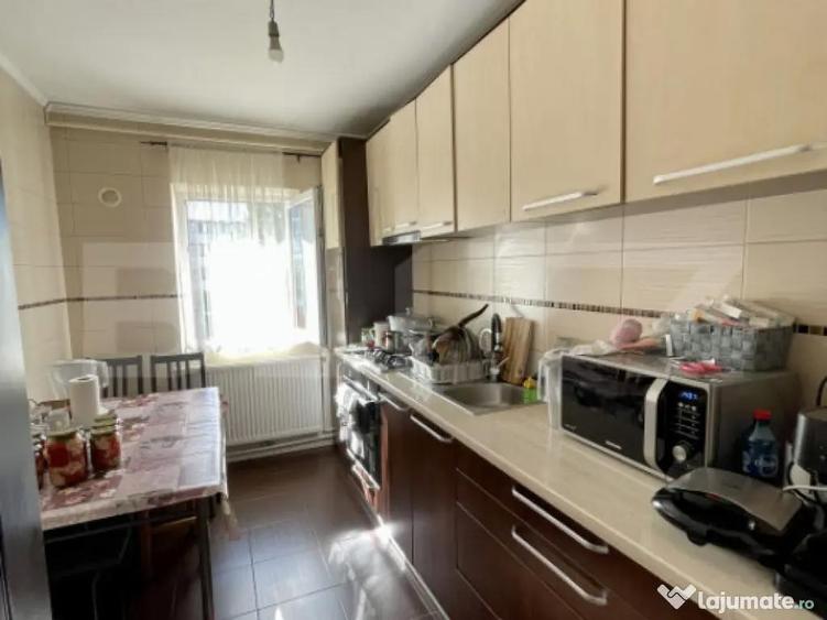 Apartament 3 camere - Etaj 3 - Zona Cuza Voda II - 7