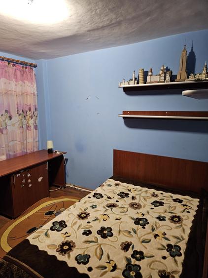 Inchiriez apartament - 3