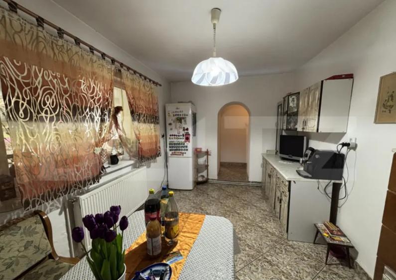 Casa de vanzare, 98 mp, zona Centru - 1