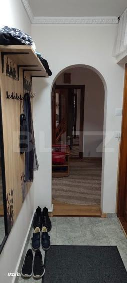 Apartament 2 camere, 40 mp, semidecomandat, etaj intermediar, zona Uni - 1