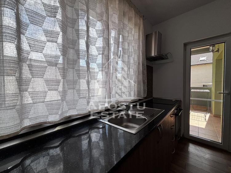 Apartament cu 2 camere semidecomandat, mobilat în Dumbrăvița