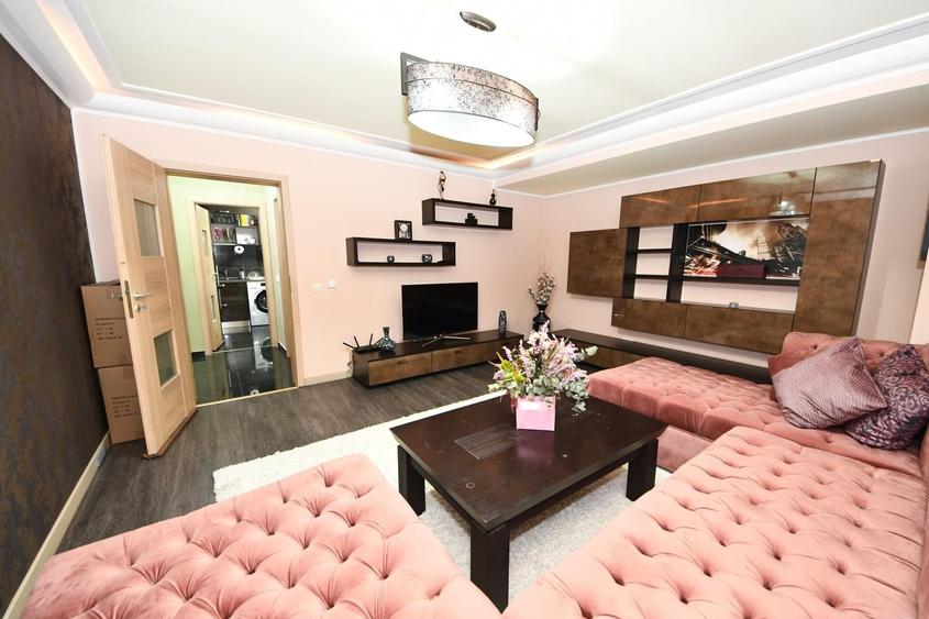 Apartament cu 3 camere, bloc nou, etaj intermediar, CT, Ac, mobilat ! - 1