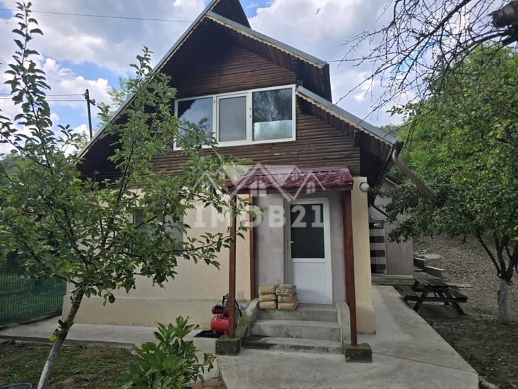 Vanzare Casa cu 3 camere si teren de 4000 mp in Soimari-Prahova - 3