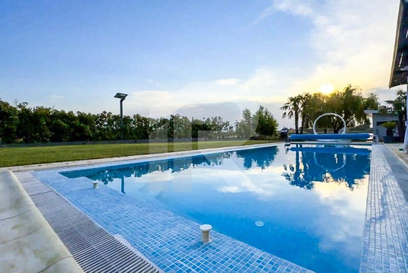 Pe Malul Snagovului, Unde Luxul Devine Cotidian - 17