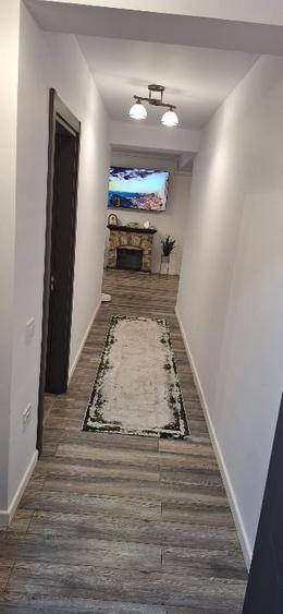 Vanzare apartament  3 camere,vedere către Coloana Infinit, 168000 € - 9