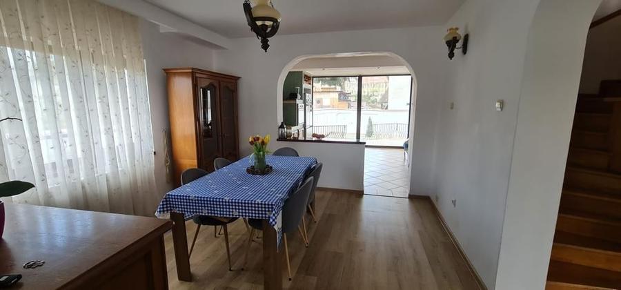 Vila de vanzare in Onesti - 10