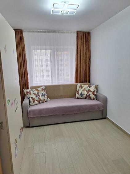 Apartament cu 3 camere circular în Pantelimon