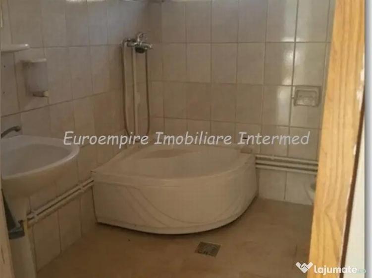 De inchiriat casa zona Bratianu - 2