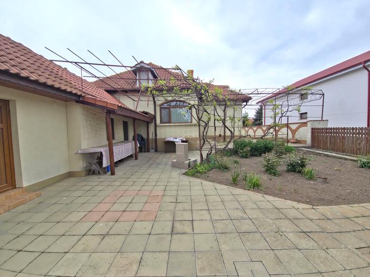 Casă elegantă complet renovată, 4 camere, 2 corpuri – Kogălniceanu - 18