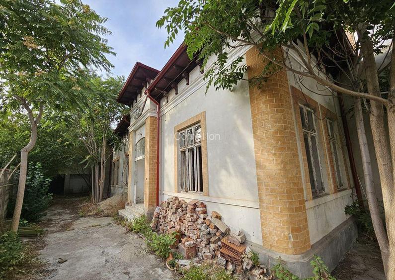 Casa 8 camere 370mp utili -curte proprie 260mp Eminescu -... Casa 8 camere 370mp utili -curte proprie 260mp Eminescu -...