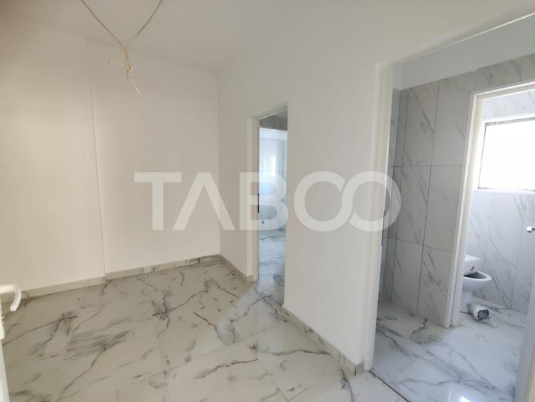 Spatiu comercial cu vitrina pe 3 niveluri cu suprafata utila de 915mp - 10