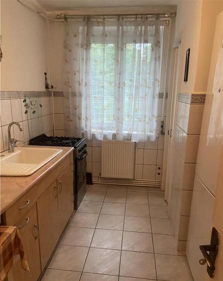 Apartament 2 camere , zona cartier Gara , etaj 1/4 , curat , - 6