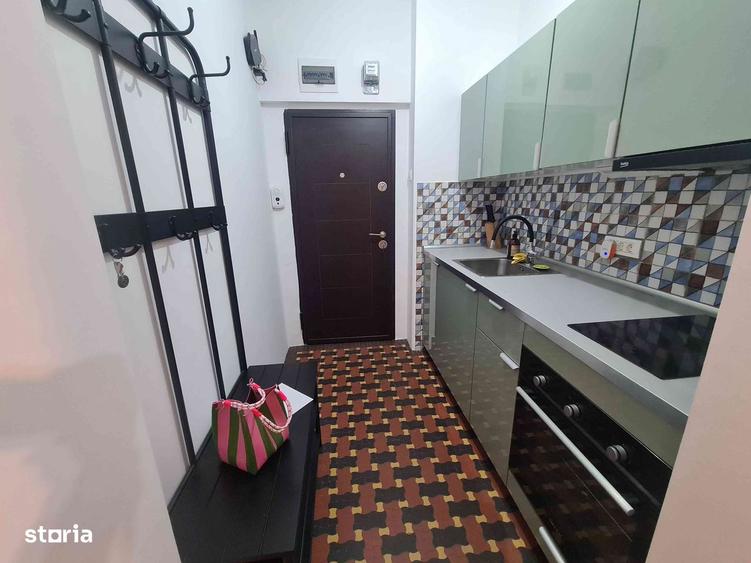 Garsoniera ultracentral 1 min piata romana- Ase - Centrala Bloc - 1